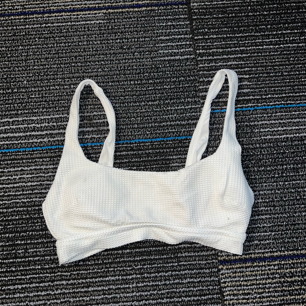 AERIE White bathing suit bikini top size Small
